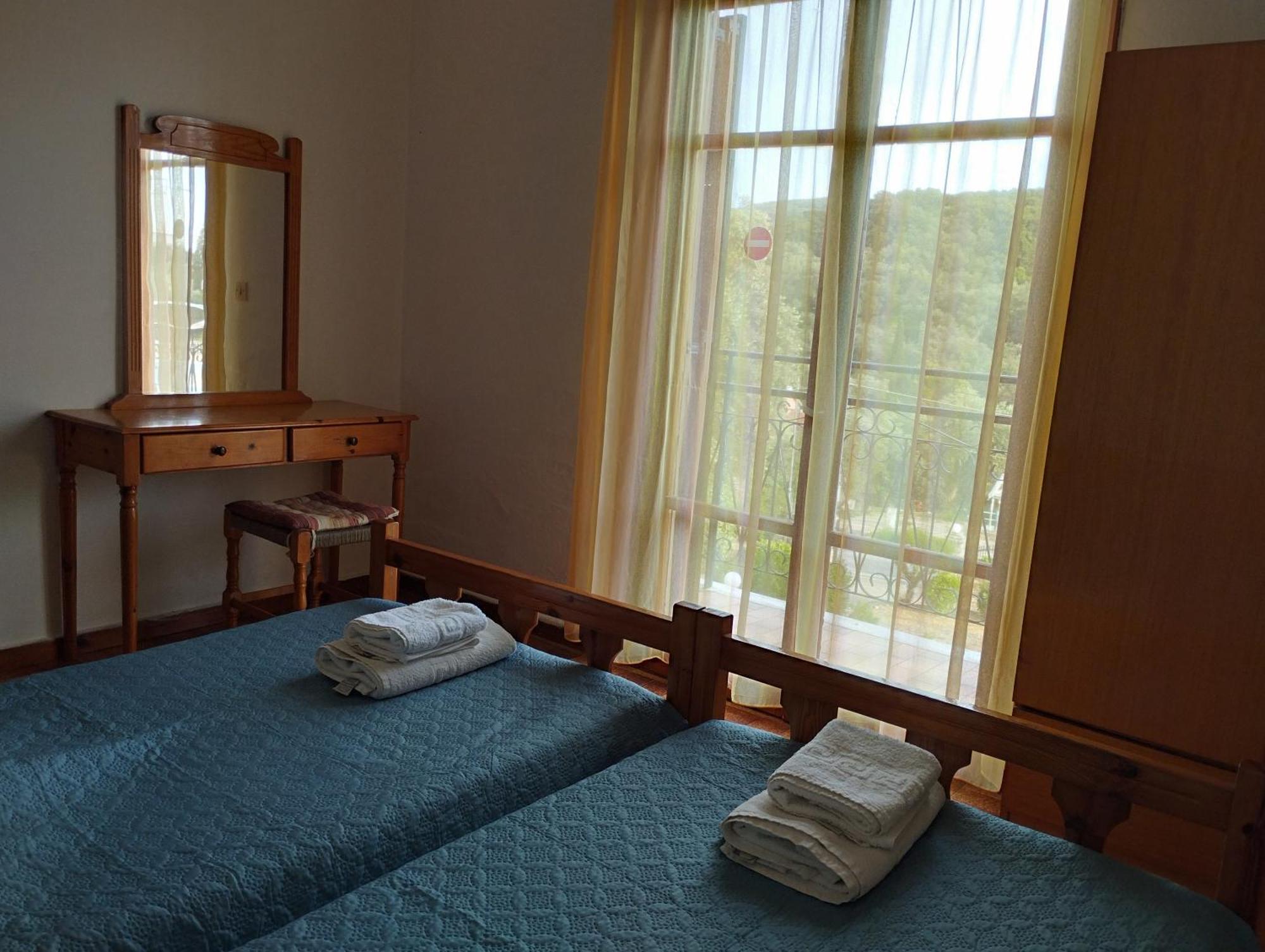 Elena Apartments Paleokastritsa Buitenkant foto
